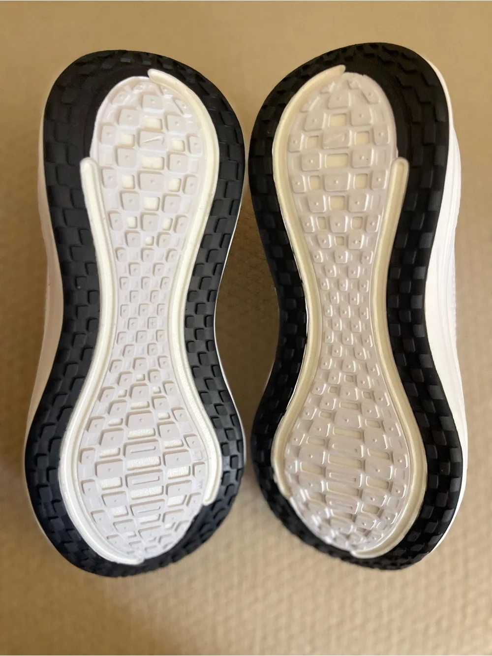 Nike size 8m